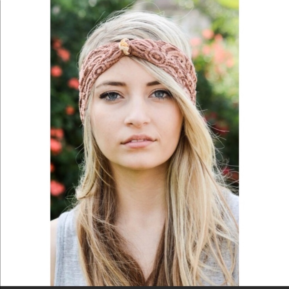 •Mauve Lace Headbands•